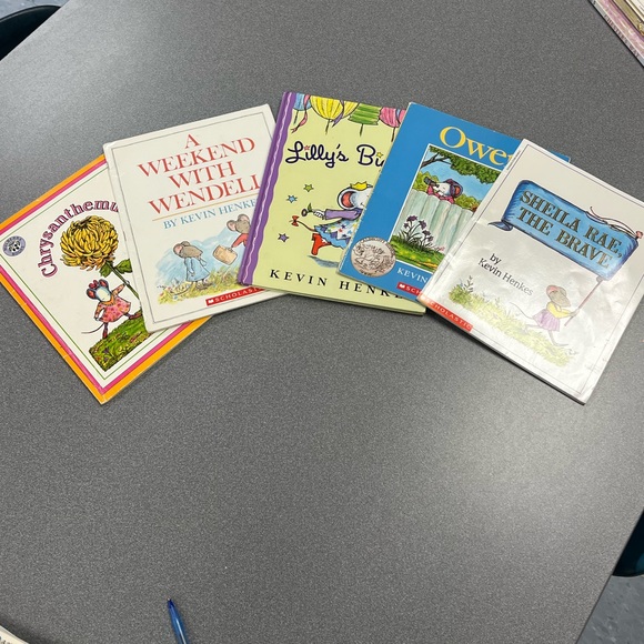 Kevin Henkes Children’s Book Lot (5) - Picture 2 of 2